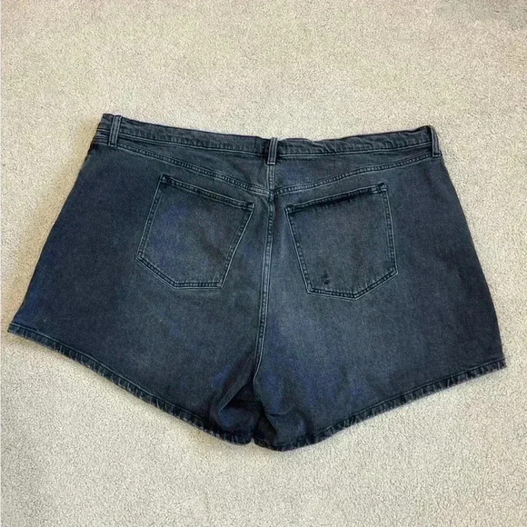 New with tag Abercrombie and Fitch the dad short high rise black shorts - Picture 2 of 7